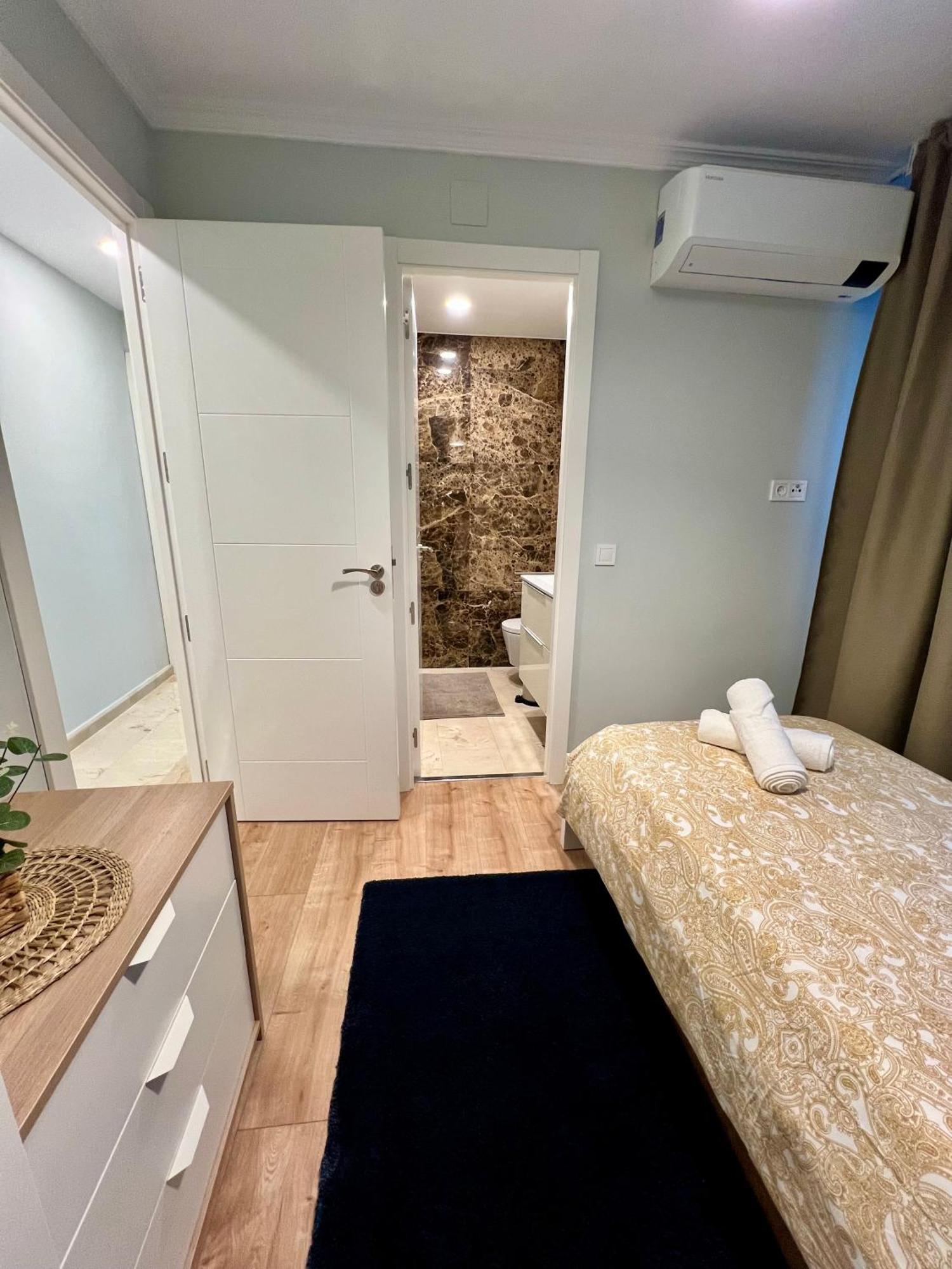 Apartamentos Prestige Suites Malaga IV Kültér fotó