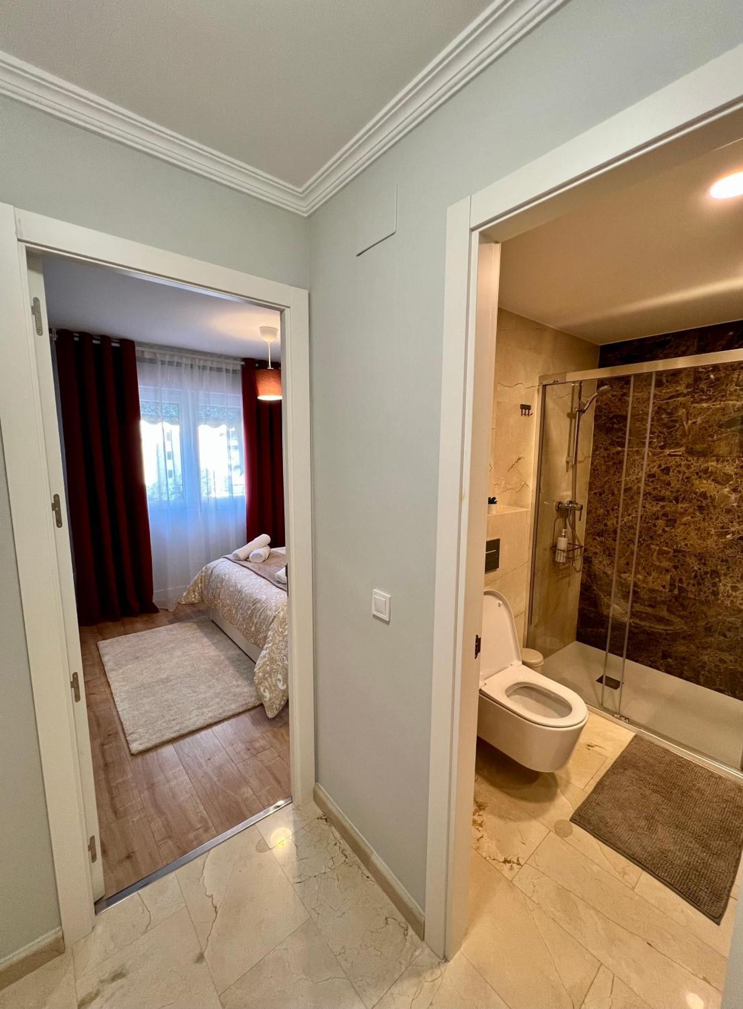 Apartamentos Prestige Suites Malaga IV Kültér fotó
